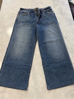 Evereve Medium Blue Wide-Leg High-Rise Jeans